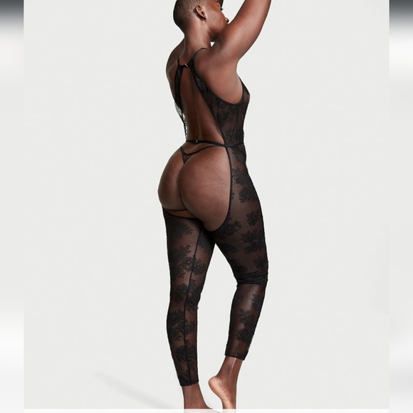 NWT VS VERY SEXY Black Fishnet Floral Crotchless Catsuit - Picture 2 of 4